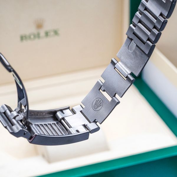 Rolex Sea-Dweller 126600